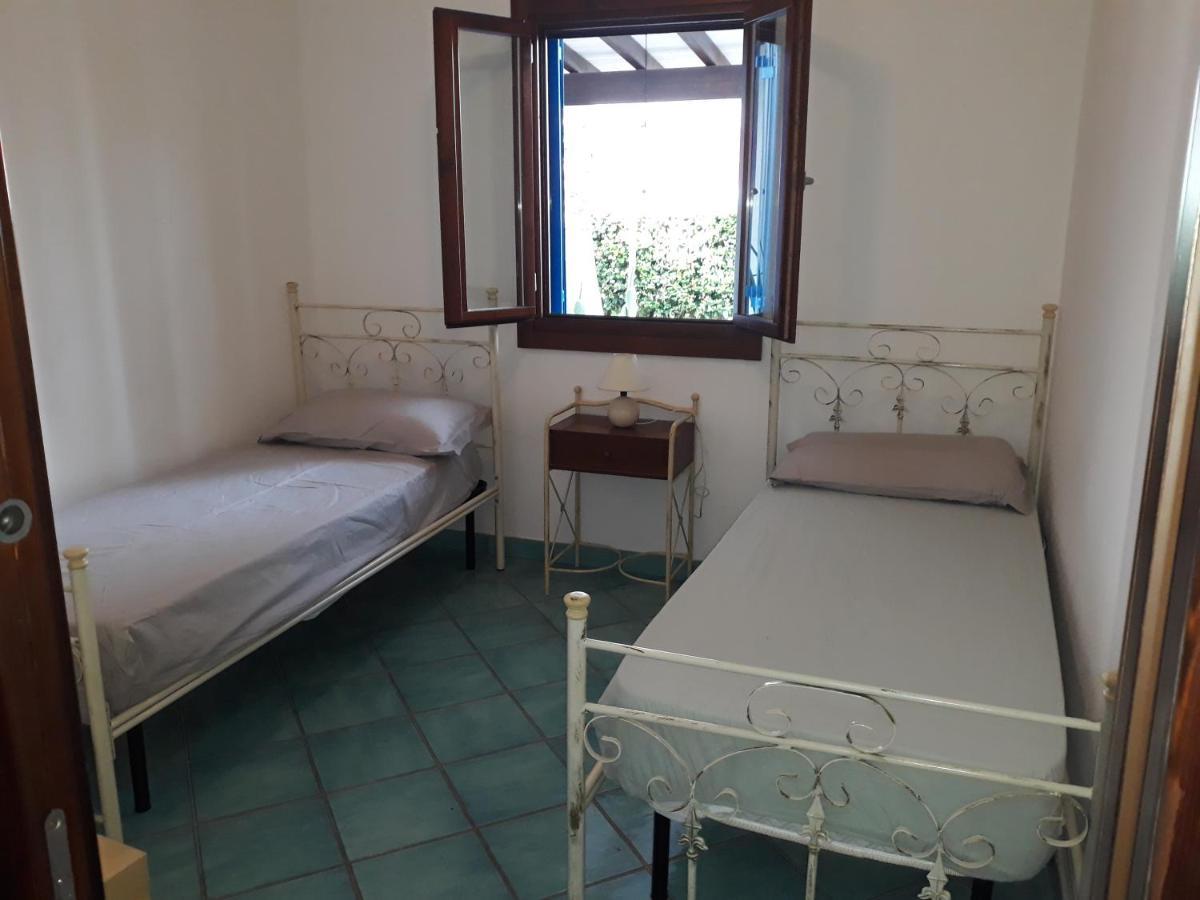 פורטו צ'זראו Villa In Villaggio מראה חיצוני תמונה