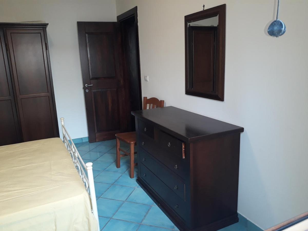 פורטו צ'זראו Villa In Villaggio מראה חיצוני תמונה
