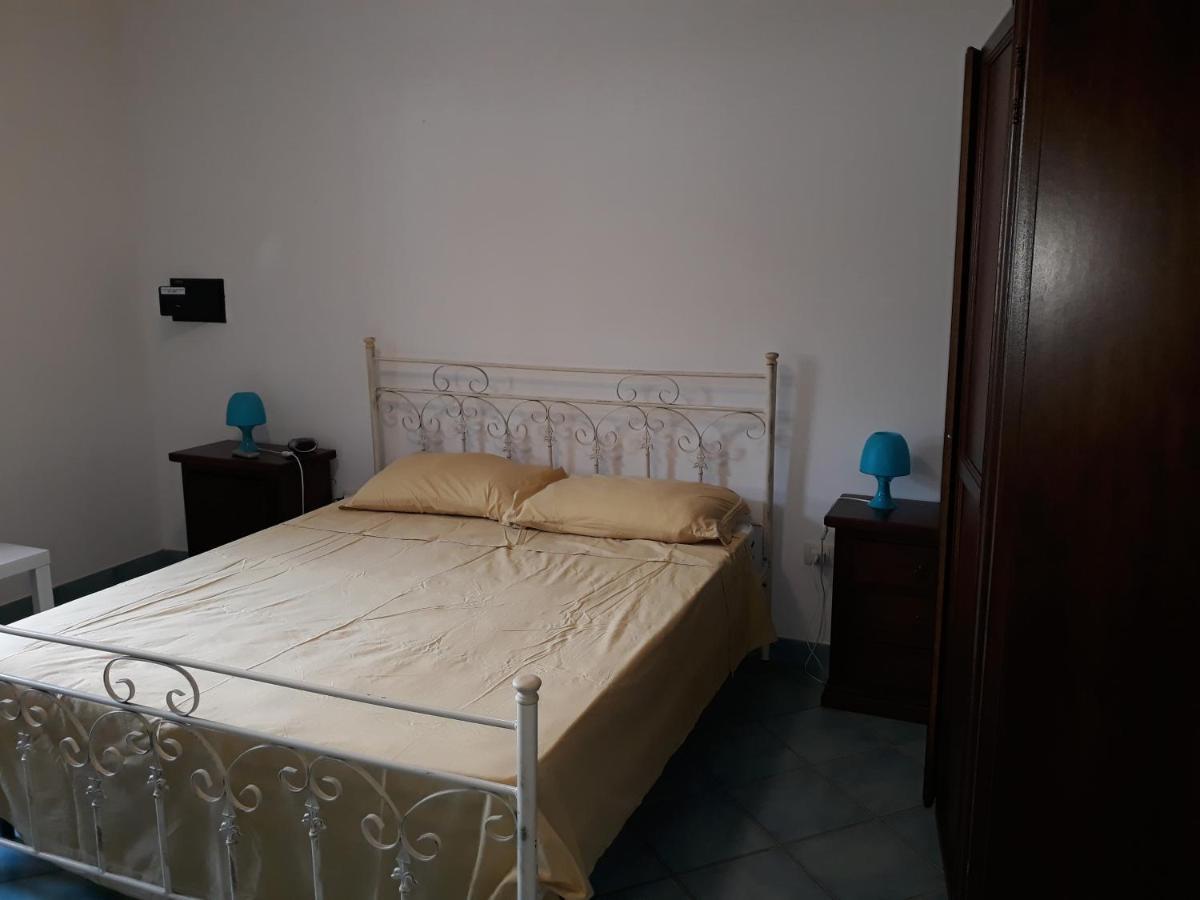 פורטו צ'זראו Villa In Villaggio מראה חיצוני תמונה