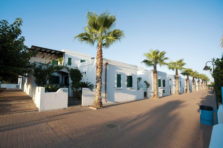 פורטו צ'זראו Villa In Villaggio מראה חיצוני תמונה